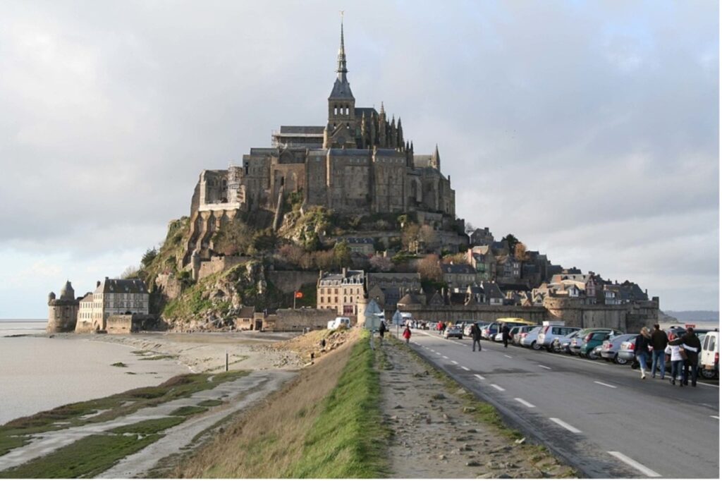 Abadia de Saint Michel y scriptorium